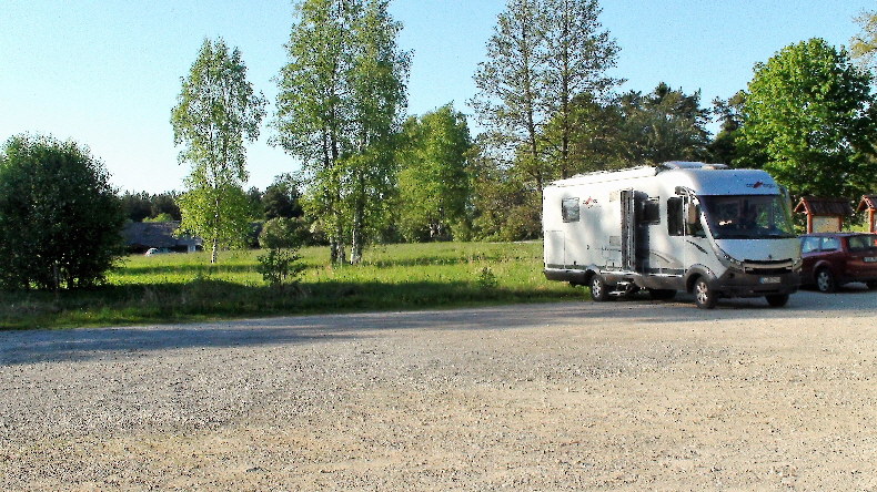 freier Stellplatz 200 m zur Ostsee