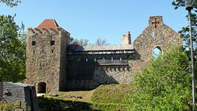 erster Eindruck der Burgruine