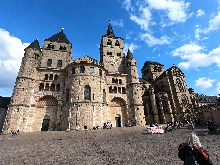 Dom und Liebfrauen-Basilika