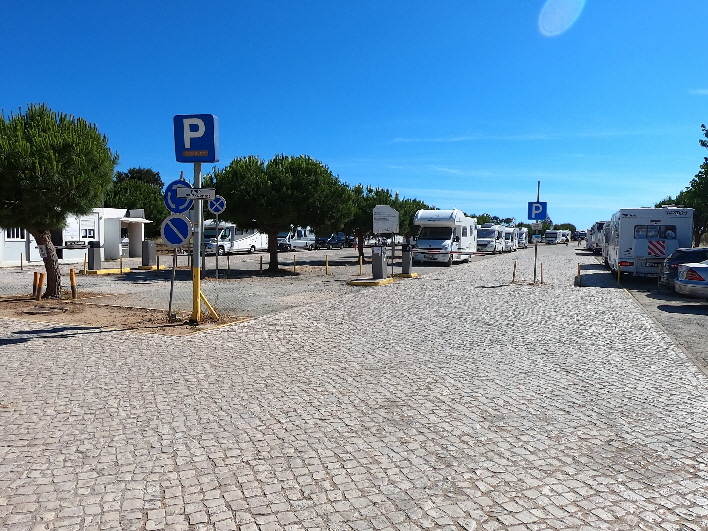 Sehr gut angelegter Stellplatz