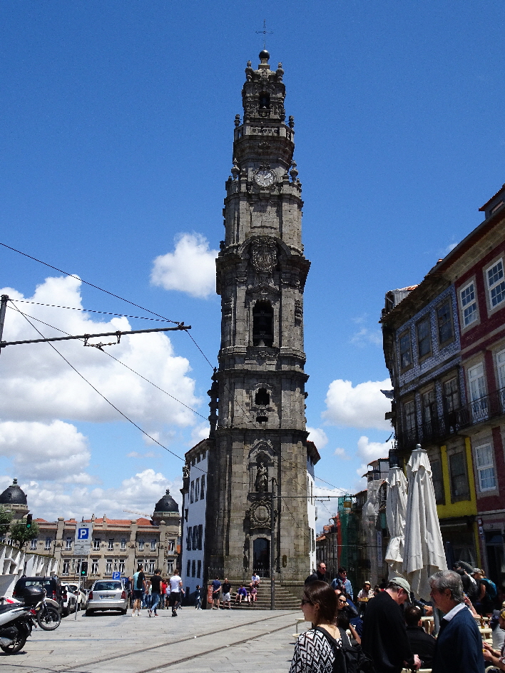 76 m misst der Turm