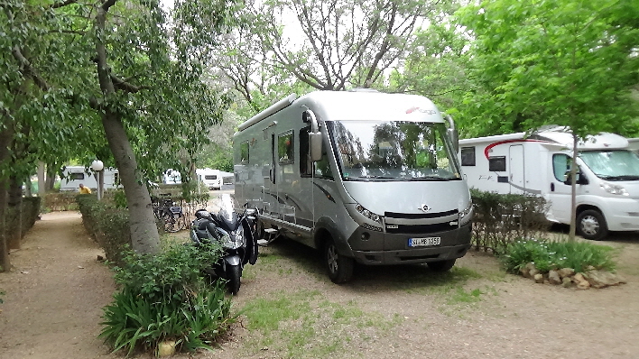 Camping La Albolafia