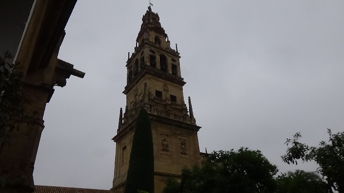 Glockenturm - einst Minarett